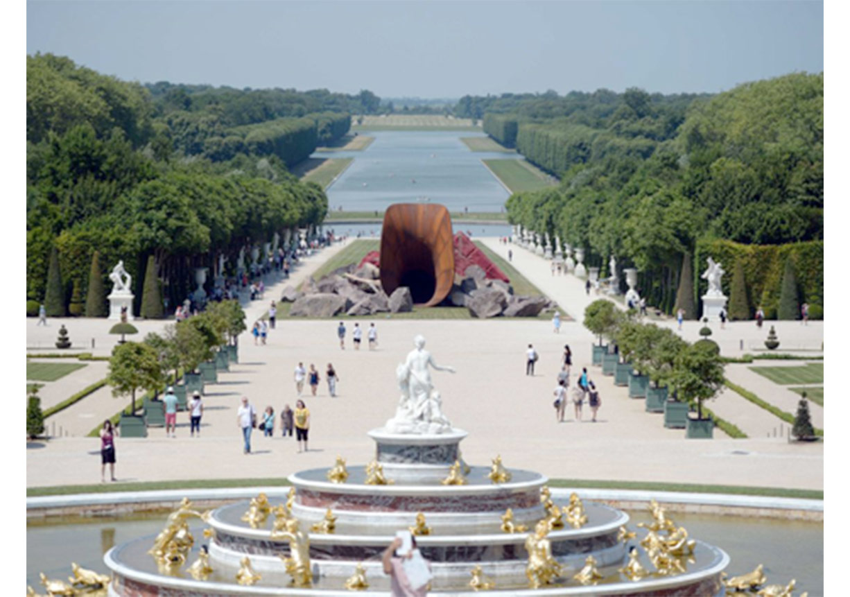Anish Kapoor'un Eserine Saldırı