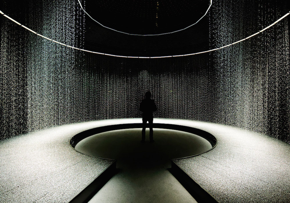 Su İçinde Işık Paris’te