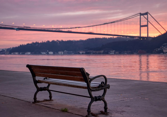 İstanbul’un İki Kıyısından İki Öykücü