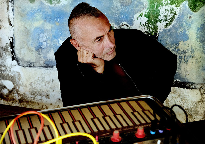 Yann Tiersen’in Yeni Teklisi “Poull Bojer” Yayımlandı