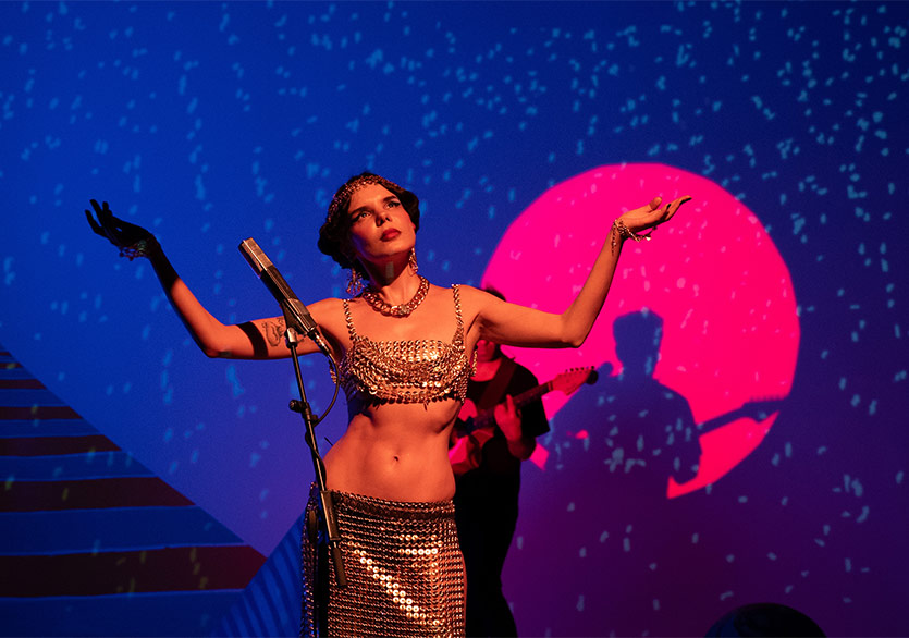 Gaye Su Akyol’dan 2 Yeni EP: “Elektro Sayfiye Havası” ve “Feza Musiki Cemiyeti”