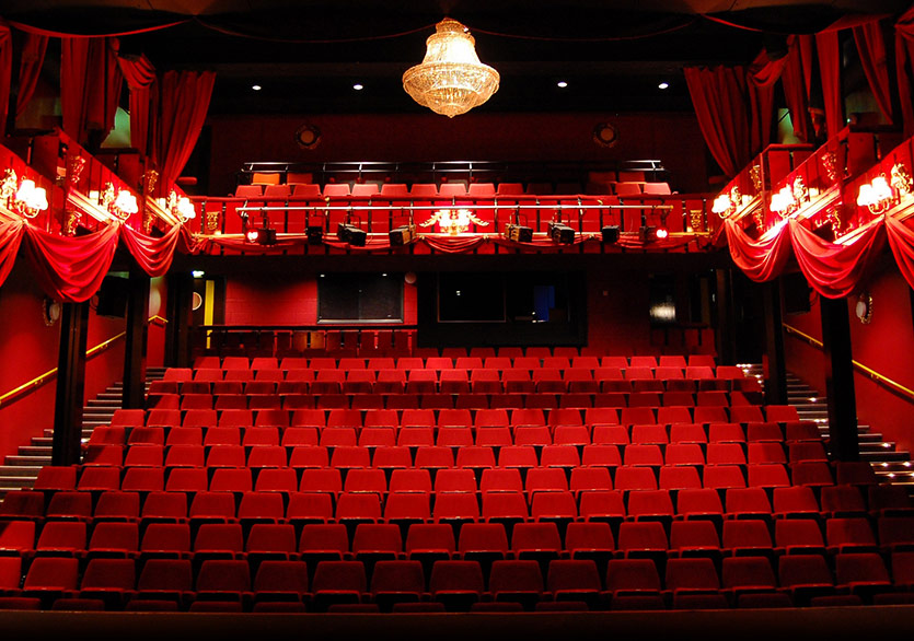 Usta İsimler Tiyatro Akademisinde