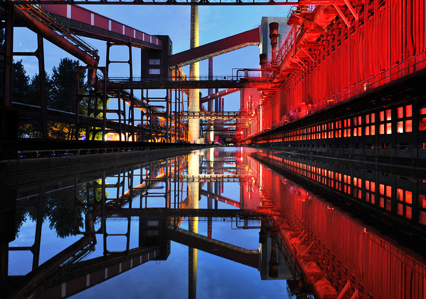 UNESCO Korumasındaki Kokerei ZollVerein'de Cadılar Bayramı
