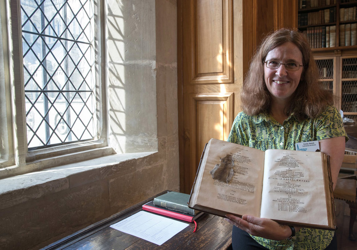 Kütüphane’den Alınan Ödünç Kitap 100 Yıl Sonra Geri Geldi