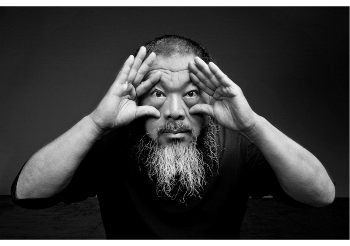 Ai Weiwei Anılarını Bir Kitapta Bir Araya Getiriyor