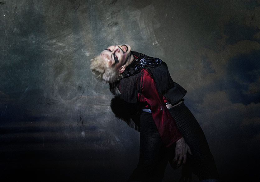 Ateş Alpar’ın “Dipten ve Derinden” Sergisi Bilsart’ta