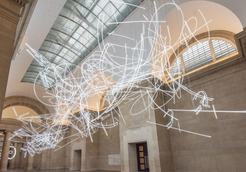 Bir Hüzme Heykel Tate Koridorlarında