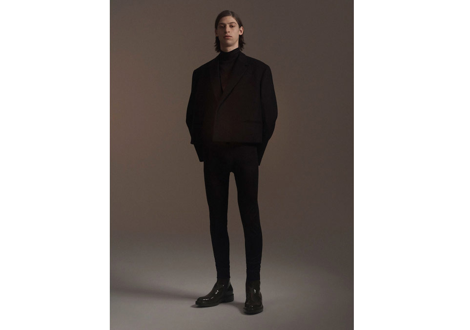 Balenciaga Sonbahar/Kış 2016 Erkek Koleksiyonu’ndan Kareler Çıktı