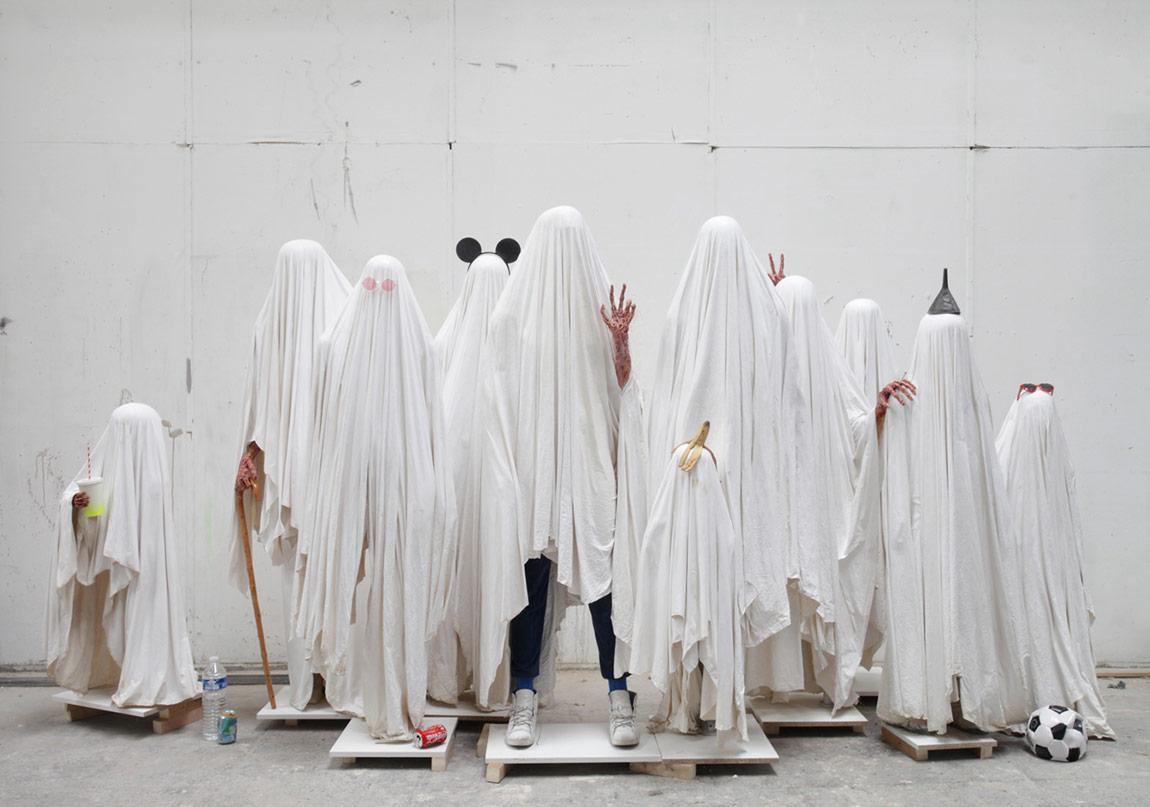 Sürreal Canavarların Dünyası