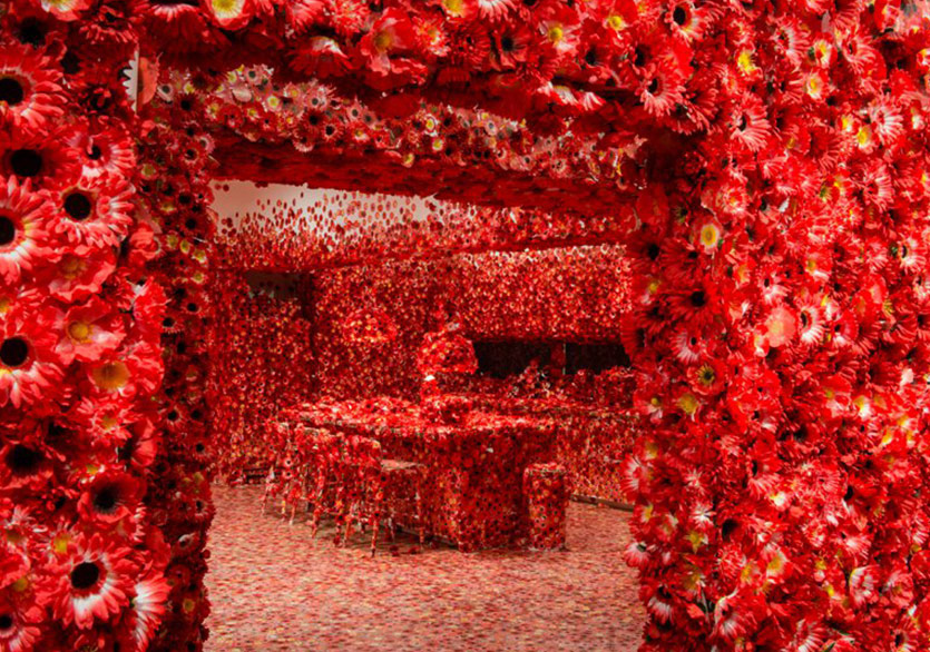 Yayoi Kusama’nın Kırmızı Virüsleri