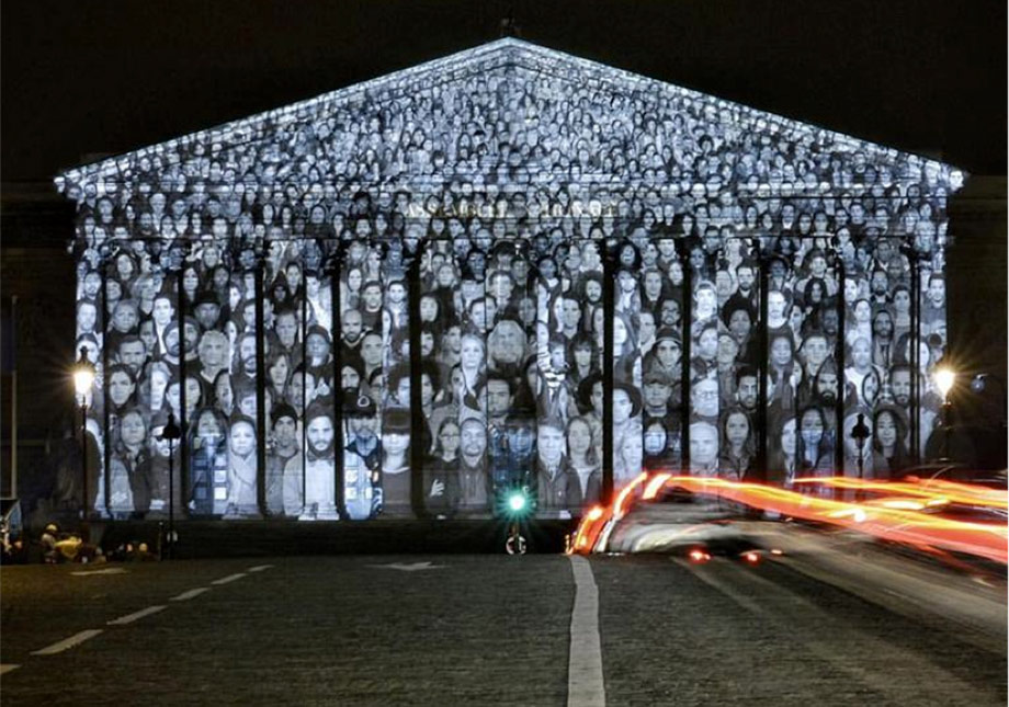 JR, Darren Aronofsky ve Massive Attack Güçlerini Birleştirdi