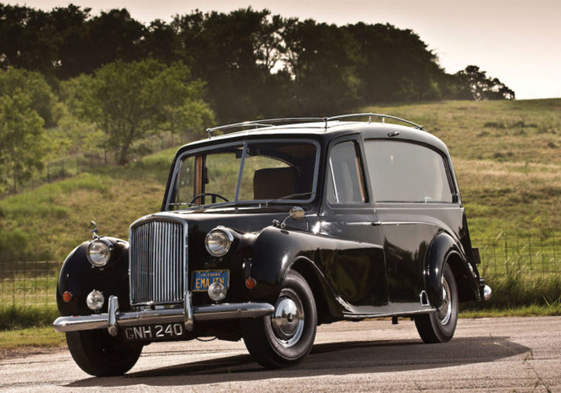 John Lennon'ın Arabası Satışa Sunuluyor