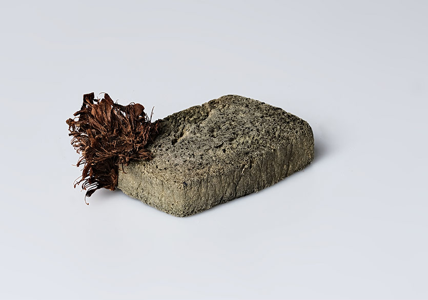 Zeynep Gönen’in “Tanıdık/Tuhaf” Sergisi Koli Art Space’de