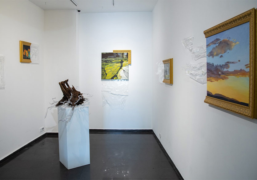 Kalina Dimitrova’nın “Phantoms III” Sergisi Collect Gallery’de