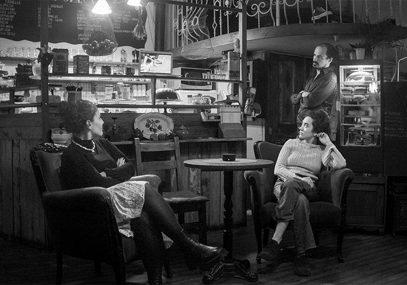 Nadir Sönmez İmzalı “Peki” Oyunu Koma Sahnesi’nde