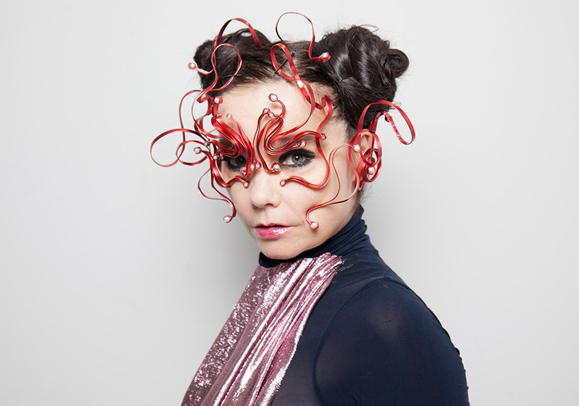 Björk, İzlanda’da Üç Canlı Konser Verecek