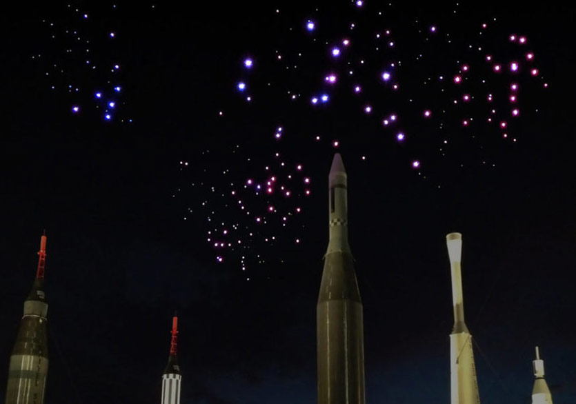 Apollo 11’in 50’inci Yılına NASA’da Drone’larla Dans Gösterisi