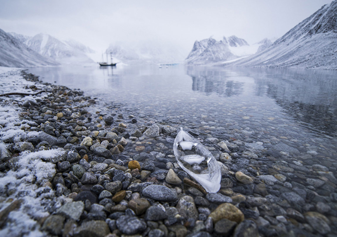 Buzdan Bir Gemiyle Kuzey Kutbuna Yolculuk