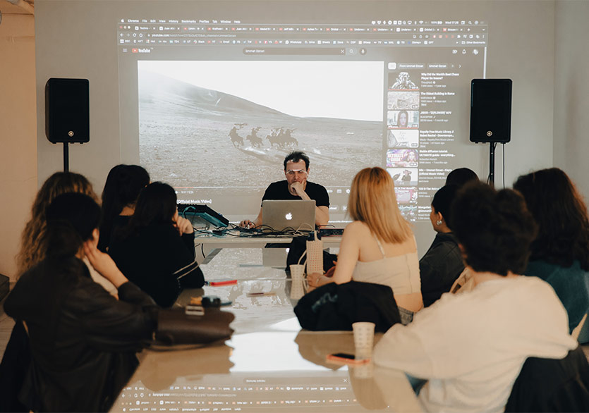 “Sanatta Yaratıcı Bakışlar” Atölye Programının Başvuruları Başladı
