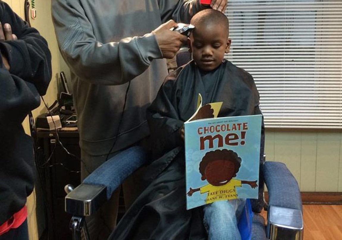 Çocuklar Her Yerde Kitap Okusun!