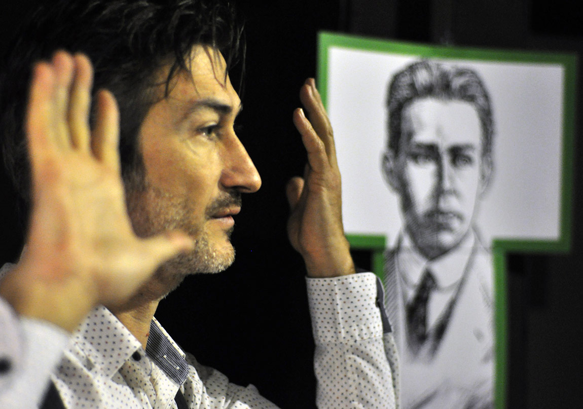 Shakespeare Öldü Aş Bunları Oyunu Sahnede!
