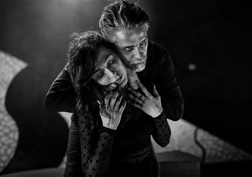 “Kum Zambakları” 14 Mart’ta Zorlu PSM %100 Studio Sahnesinde Prömiyer Yapacak