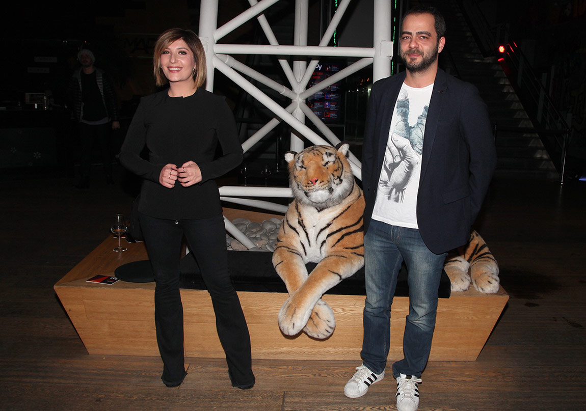 Kaplan Sarılması Oyunu Sahnede!
