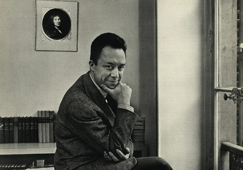 Albert Camus’nün Şüpheli El Yazması “Yabancı”sı Paris’te Satıldı