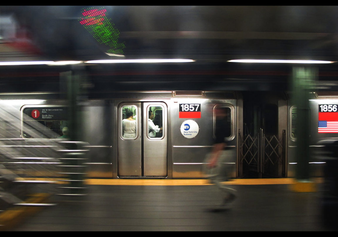 E-Kitaplar New York Metrosunda Artık Ücretsiz