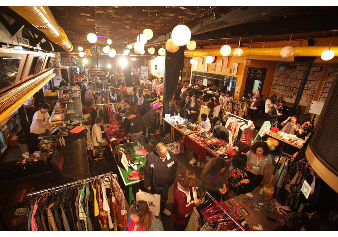 Bloggerlar Bazaarda