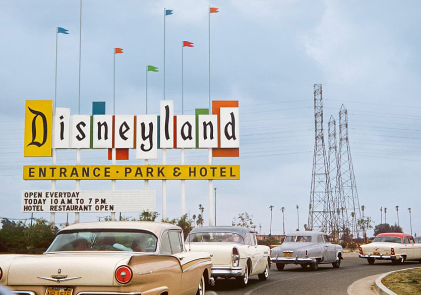 Taschen Disneyland’ın İlk Tasarımlarını Yayımladı