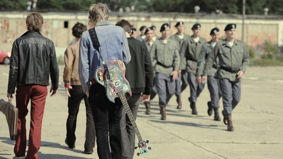 Bu Programa Kulak Verin!