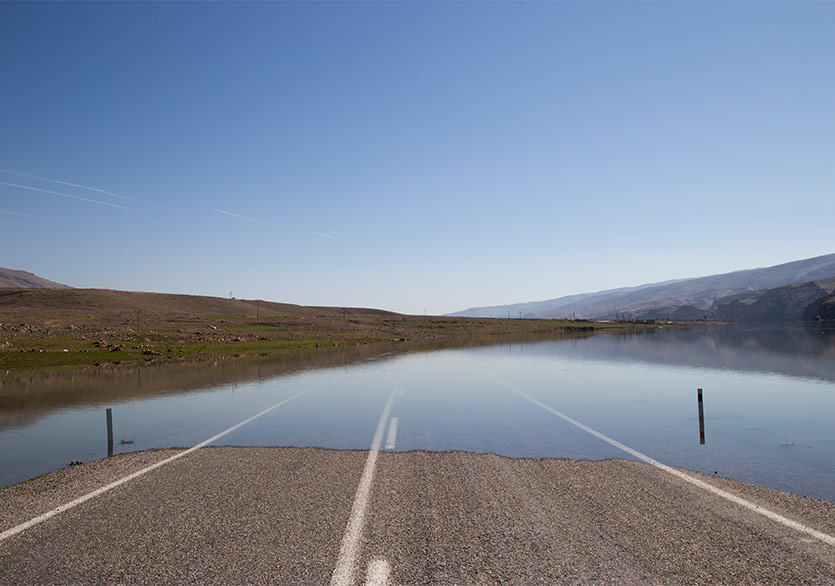 Ateş Alpar’ın İlk Kişisel Sergisi “Taş Kabuk Sessiz” Merdiven Art Space’de