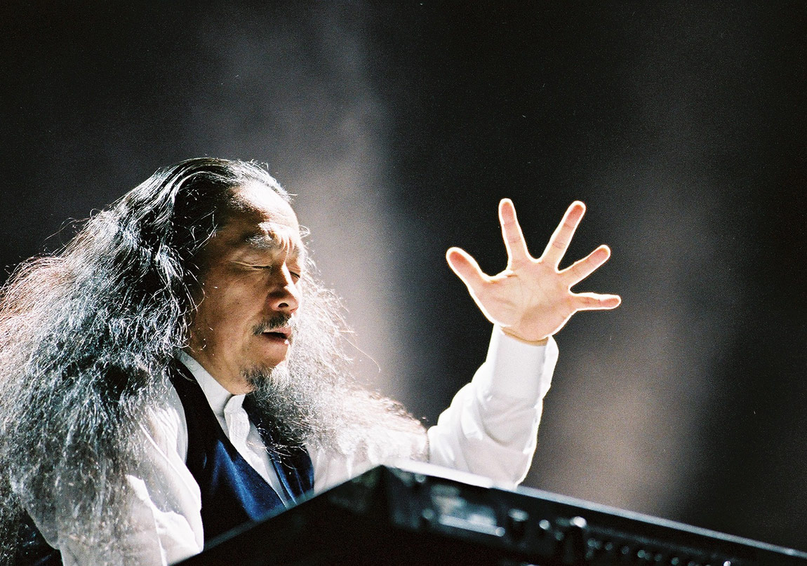 Kitaro 29 Nisan'da Sahnede