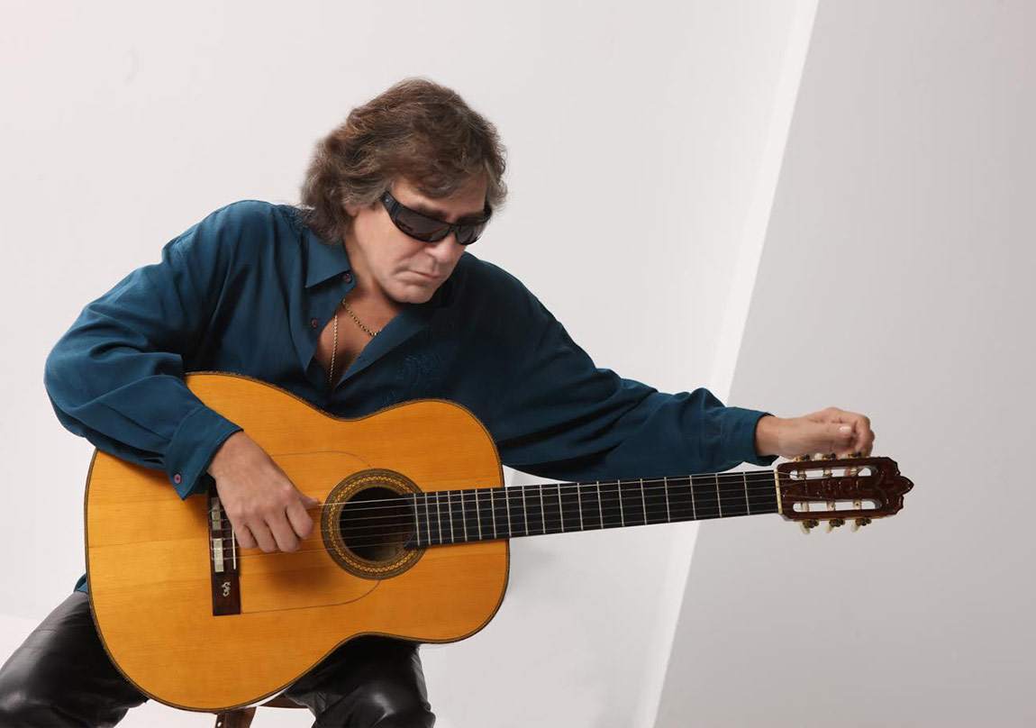 José Feliciano and His Band Sahnede