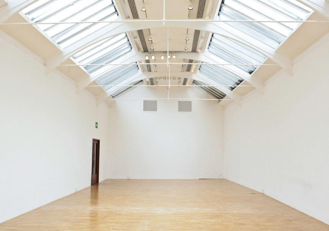 Genç Küratörlere Duyuru