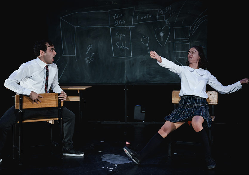 Tiyatro D22’nin “Bu Taraftan Daha Güzelim” Oyunundan Yeni Gösterimler