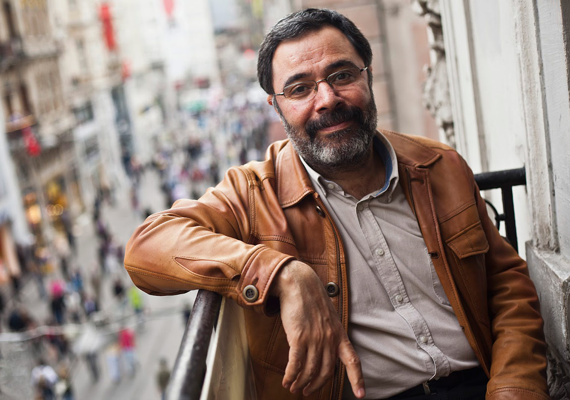 Ahmet Ümit Nasıl Okunabilir?