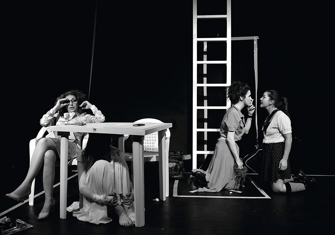 İmparatorluk Kuranlar Yahut Şümürz Sahnede!