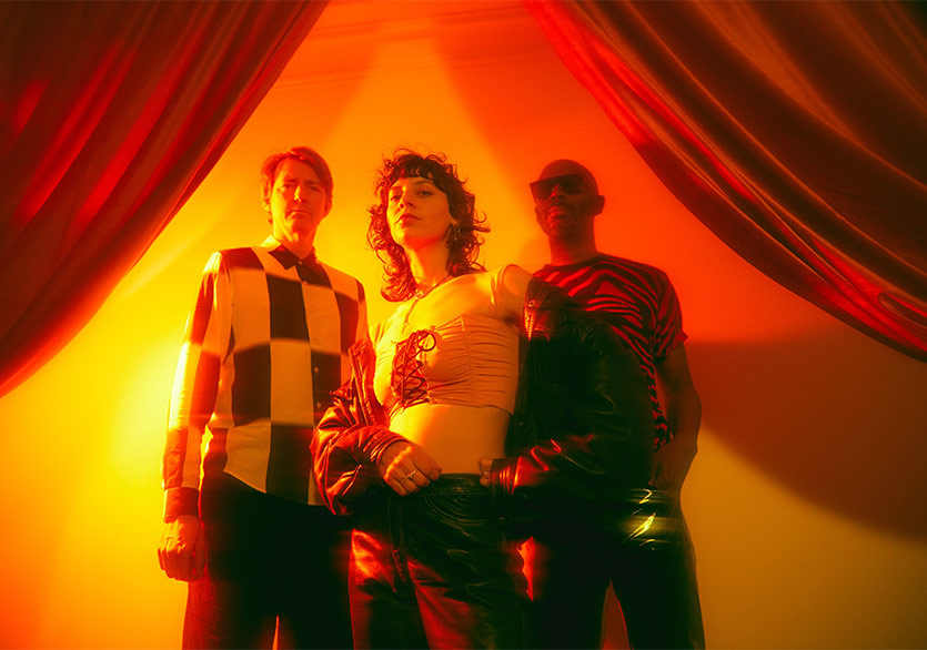 Camp Claude 11 Kasım’da Blind’da