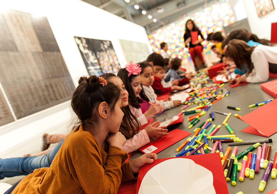 Çocuklar İçin Sanat Dolu Bir Gelecek