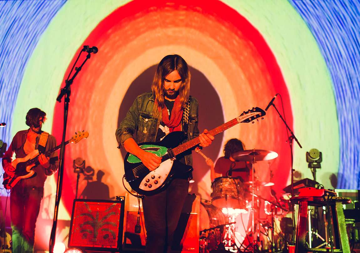 Sağlam Trio: Kevin Parker Mark Ronson ve Lady Gaga