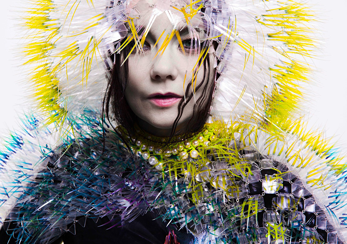 Björk’ten Bir İlk
