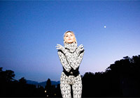 Saint Stacy, 14 Şubat’ta Blind’da