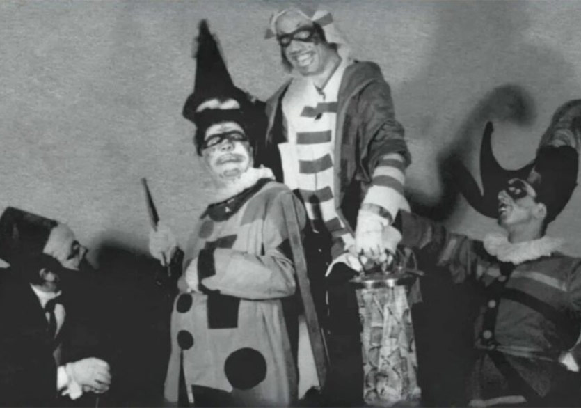 Türkiye Tiyatro Vakfı’nın Arşivinden Seçilen Eserler “Tiyatro Hazinemizden” Sergisiyle Depo’da