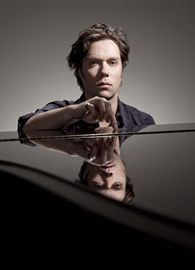 Rufus Wainwright'ın Teatral Yorumu