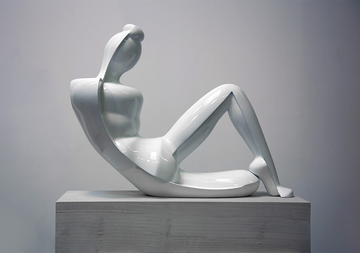 Müzikle İç İçe Geçen Figüratif Heykeller