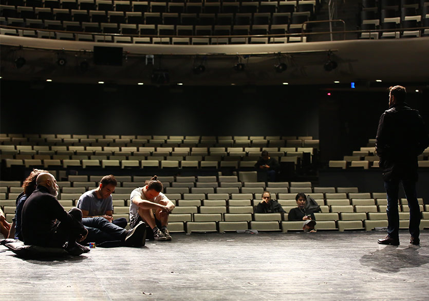 Dehşet Verici ve Dokunaklı Bir “İlk Aşk” Hikâyesi