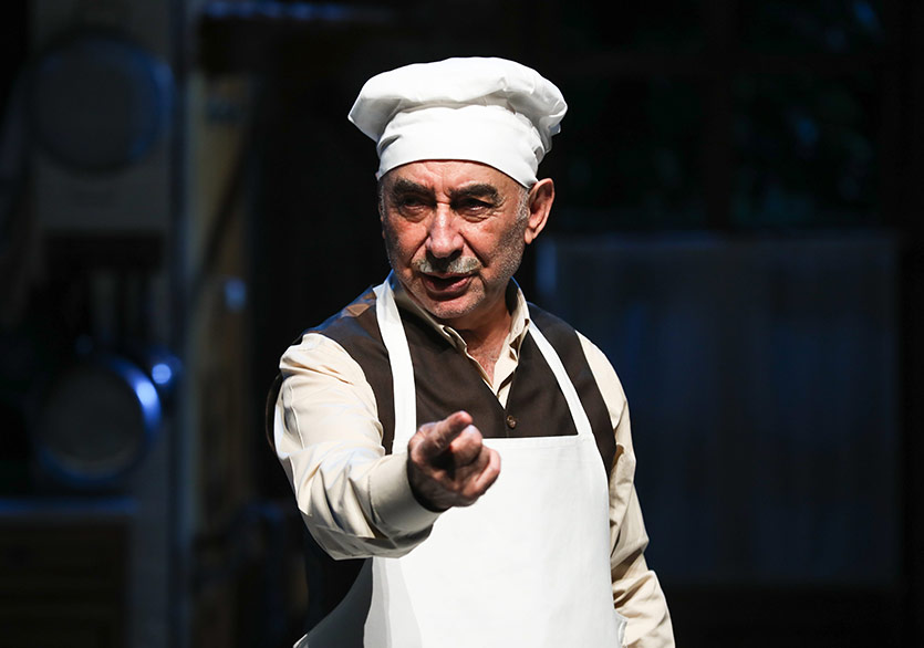 “Zengin Mutfağı” Oyunu Sahnelere Veda Ediyor