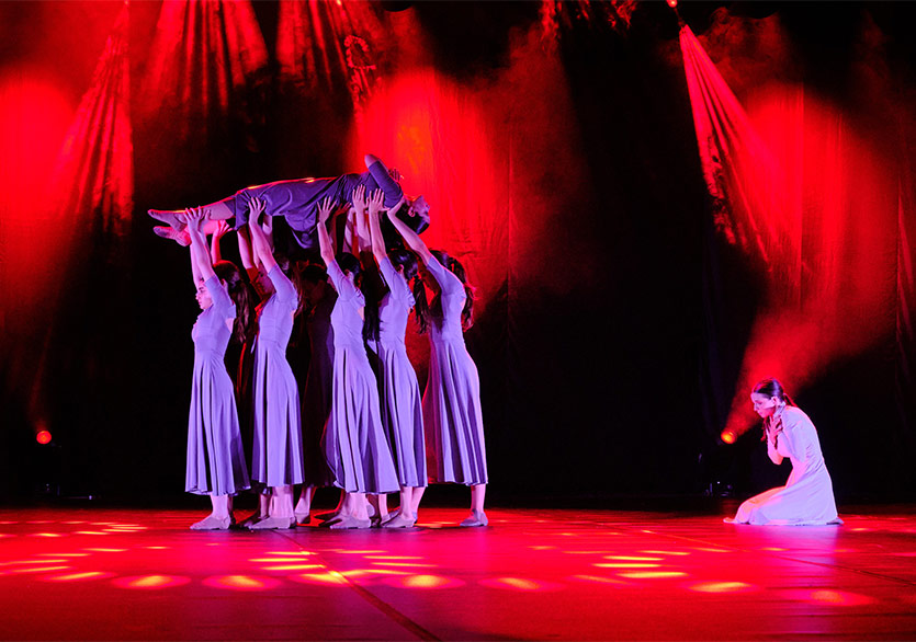 Kadın Dans Tiyatrosu “KADIN” Performansı ile AKM’de